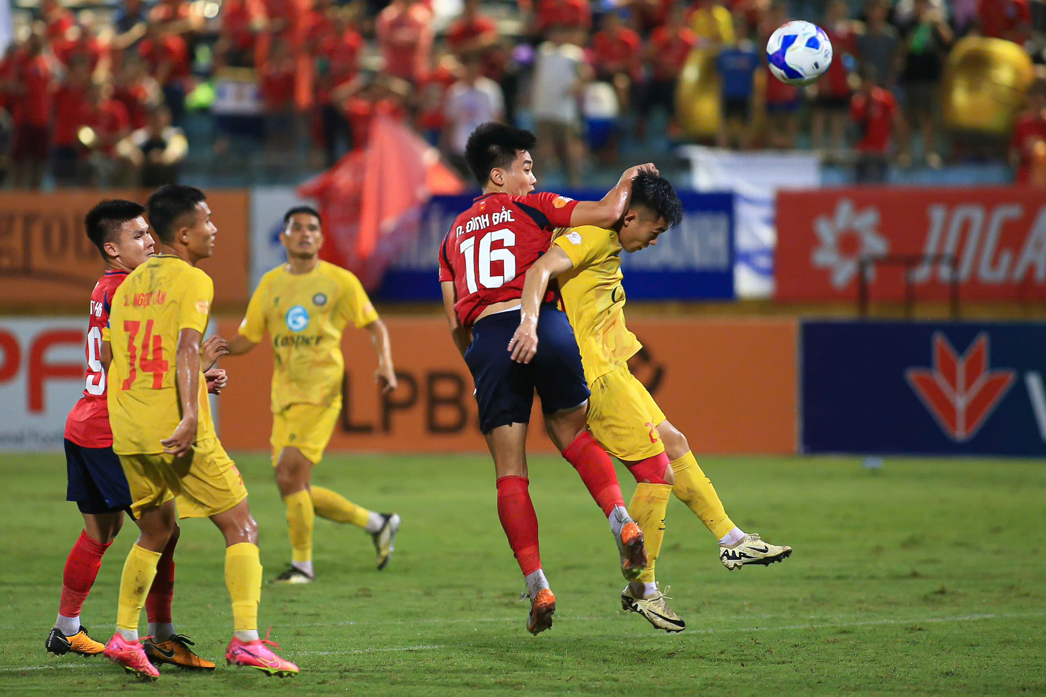 dinh Bac CAHN vs Thanh Hoa 20/9