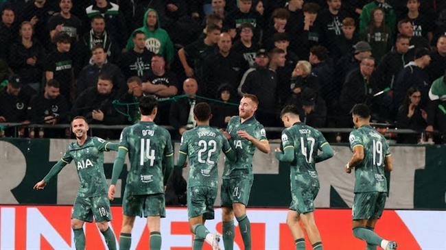 Tottenham danh bai Ferencvaros voi ty so 2-1 tren san khach.